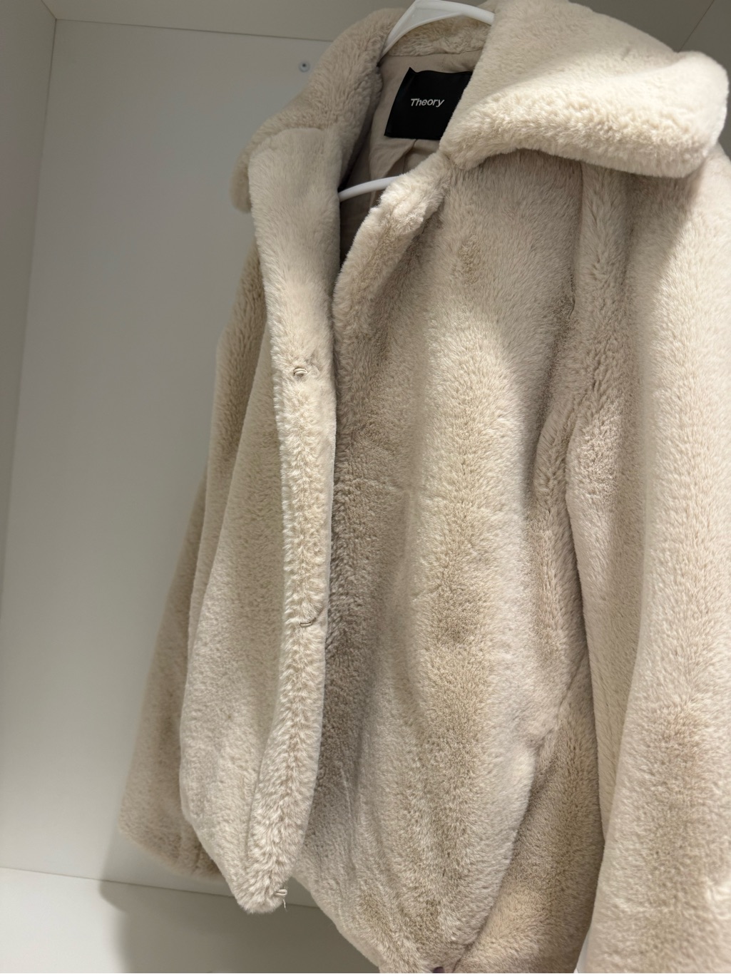 Theory Plush Faux-Shearling Jacket In Cream